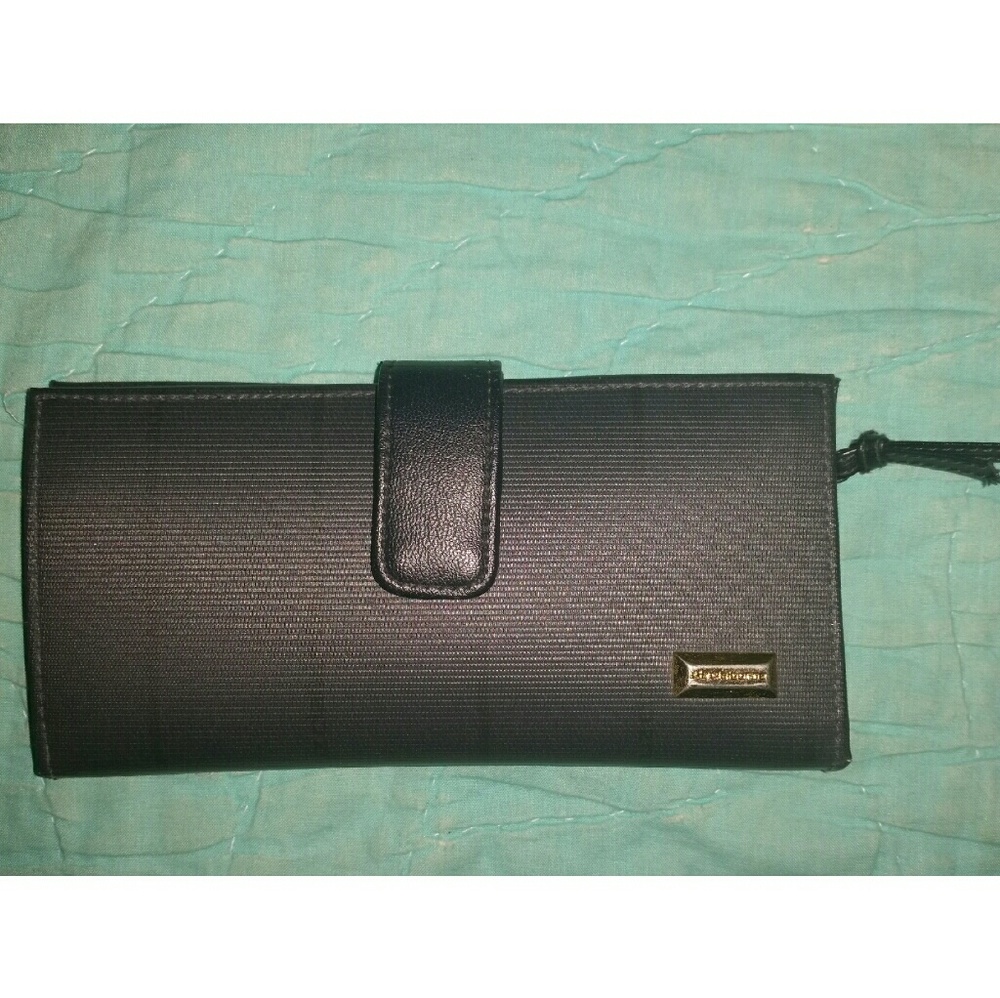 Liz Claiborne Black Wallet